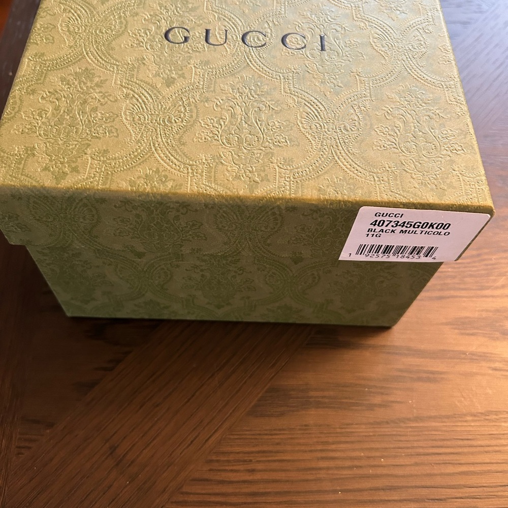 🎉HOST PICK🎉 GUCCI SHOEBOX WITH ORIGINAL TISSUE /PAPERWORK AND SHOE DUST BAGS - Picture 9 of 16